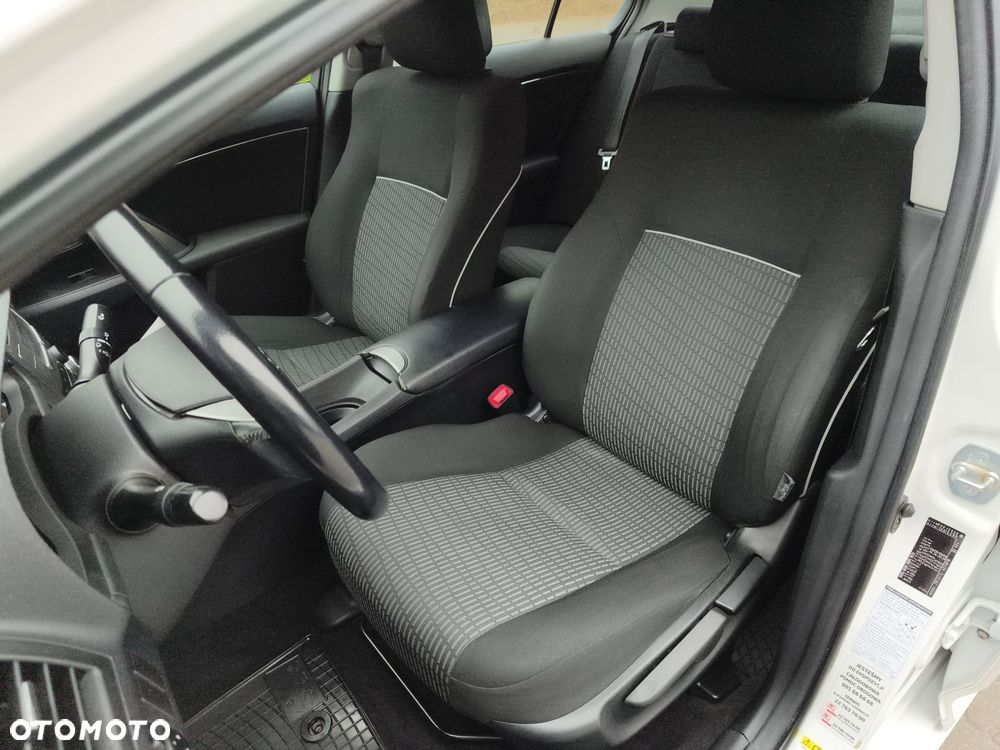 Toyota Avensis 1.8 Active - 26