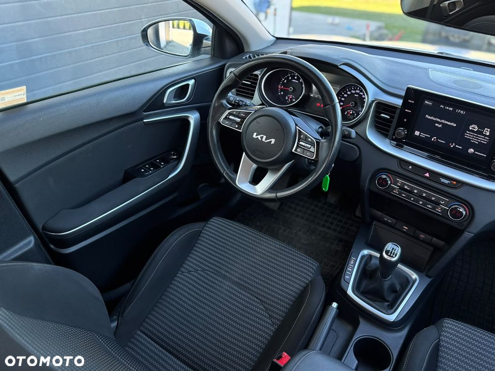 Kia Ceed 1.5 T-GDI L - 19