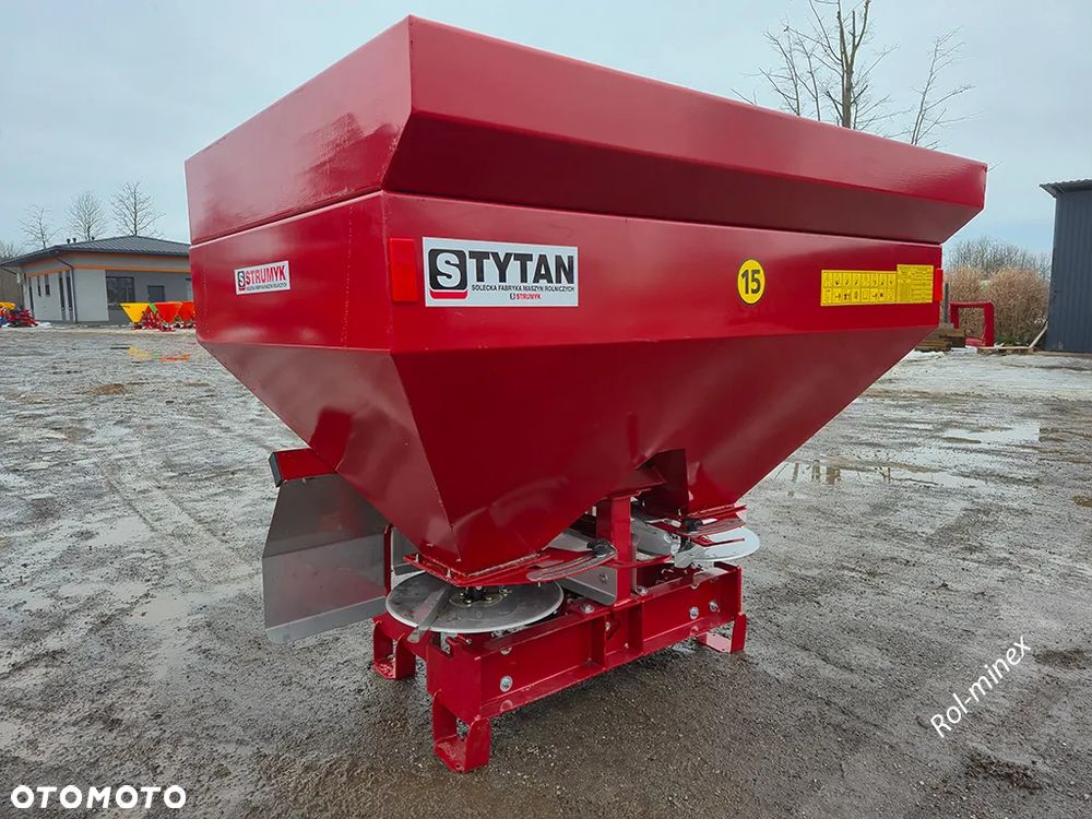 Hydraulika + plandeka Rozsiewacz do nawozów Strumyk Tytan Transport - 5