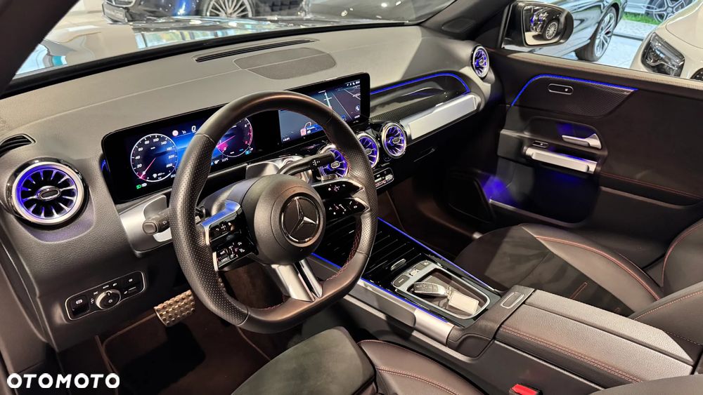 Mercedes-Benz GLB 200 AMG Line 7G-DCT - 12