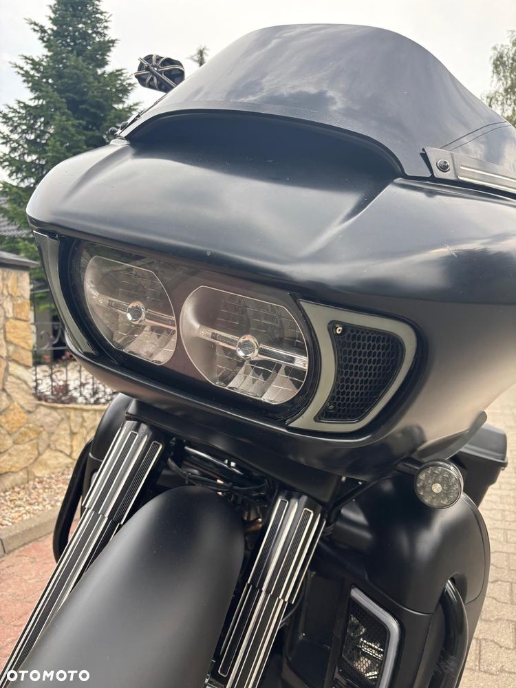 Harley-Davidson Touring Road Glide - 17