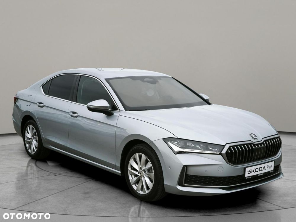 Skoda Superb 2.0 TDI SCR 4x4 Selection DSG - 4