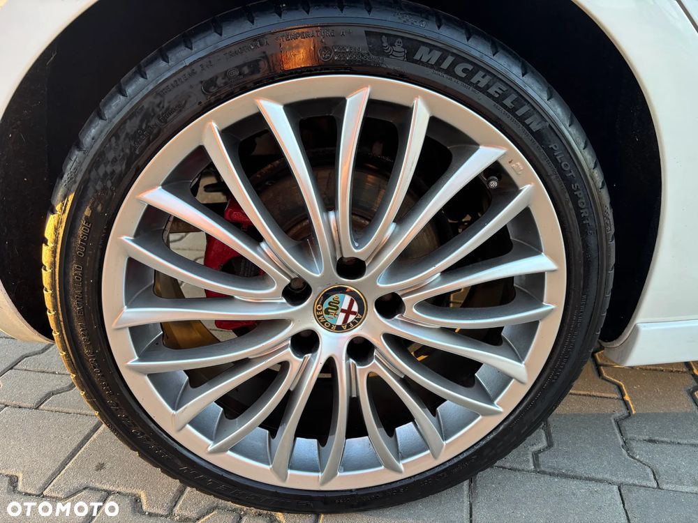 Alfa Romeo Giulietta 1.8 TBi 16V Quadrifoglio Verde - 19