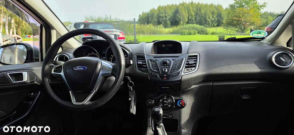 Ford Fiesta 1.0 EcoBoost Titanium - 23