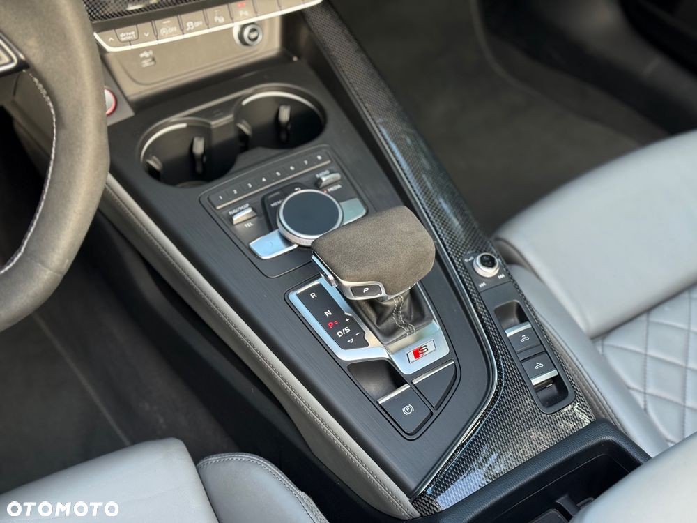 Audi S5 Cabrio - 12