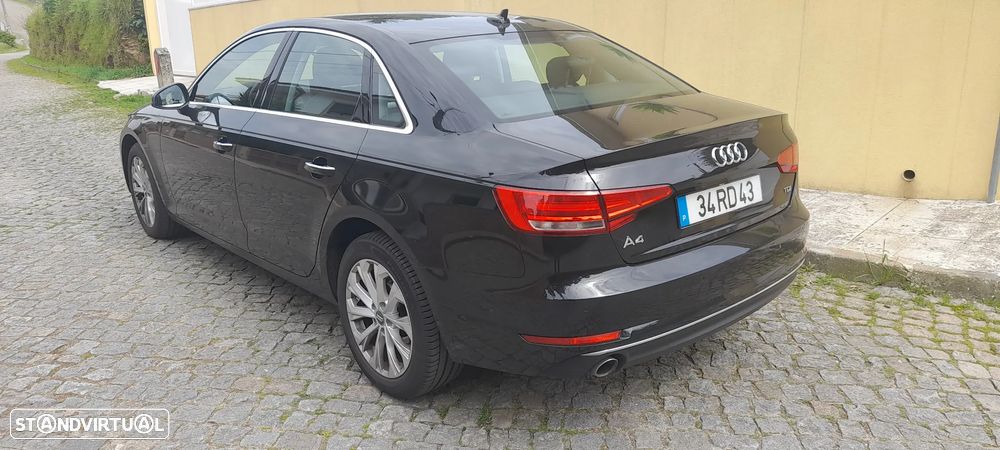 Audi A4 2.0 TDI Advance - 30