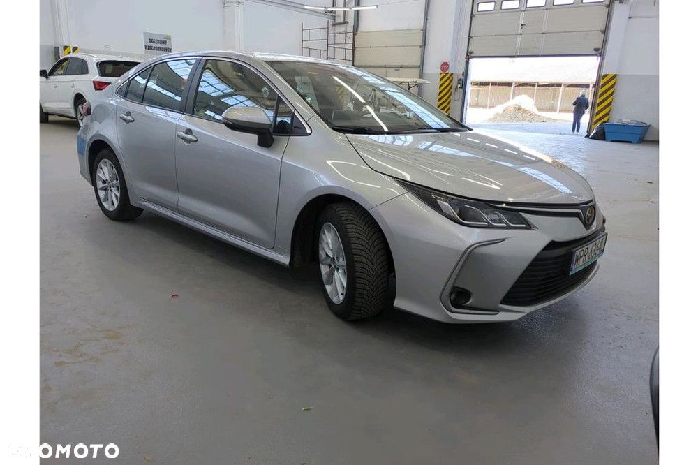 Toyota Corolla - 4