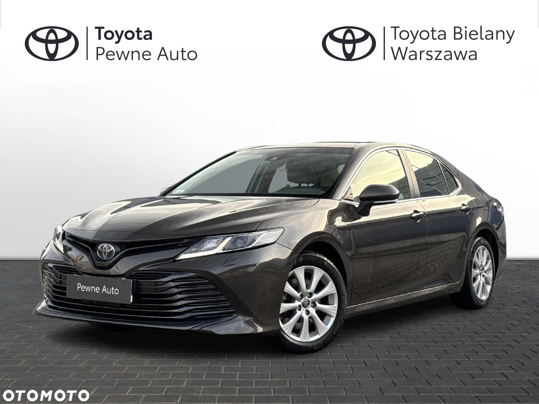 Toyota Camry - 1