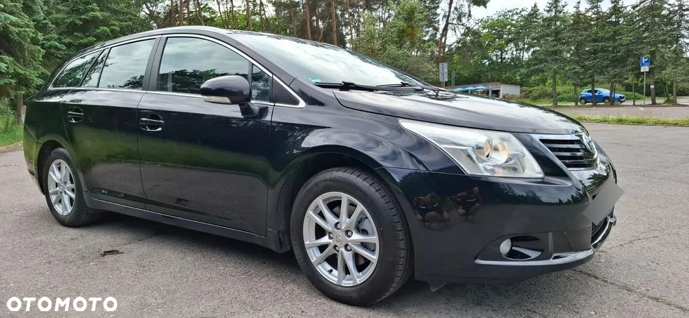 Toyota Avensis 1.8 Sol NAVI - 4