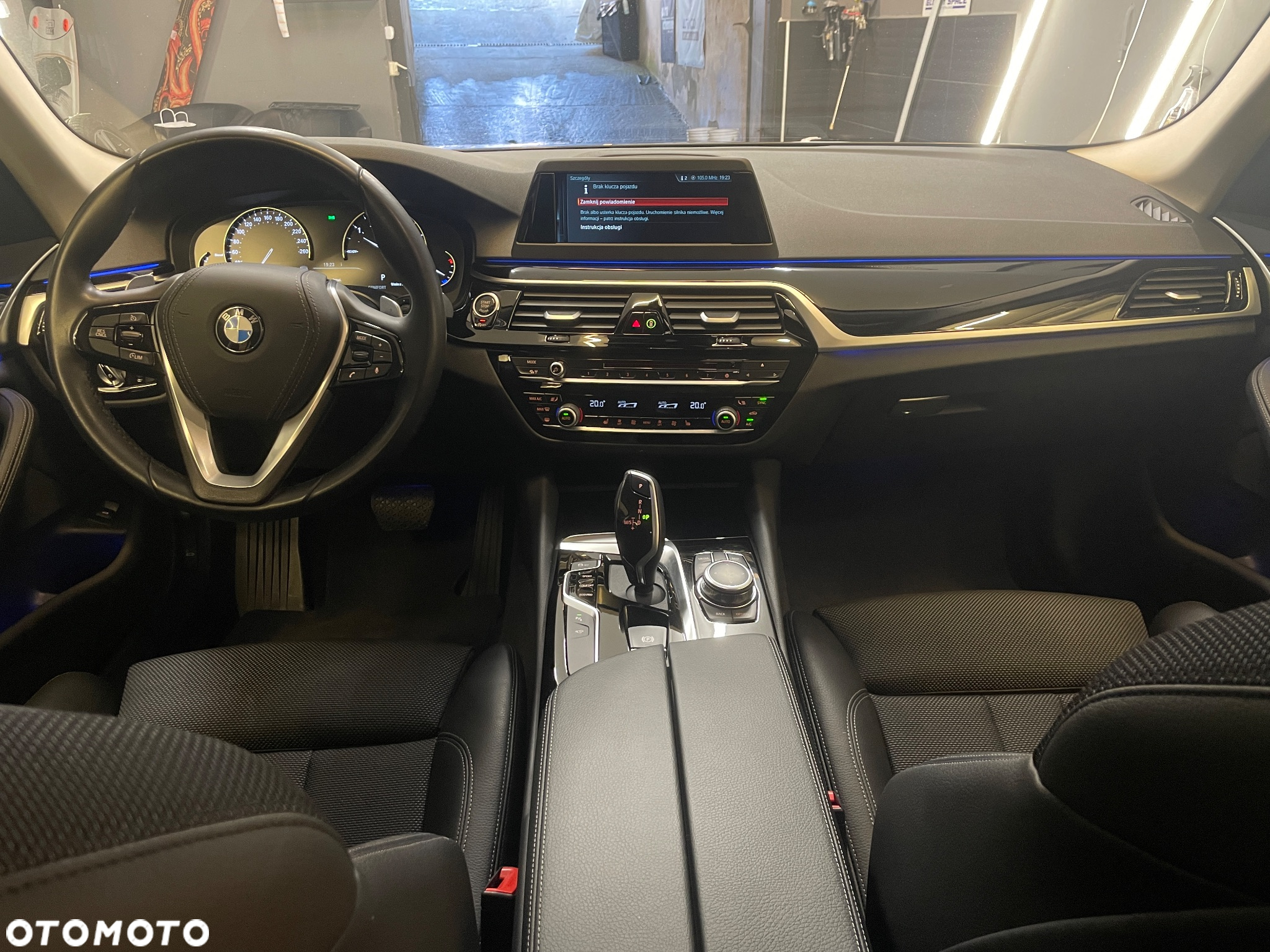 BMW Seria 5 520d Sport Line - 19