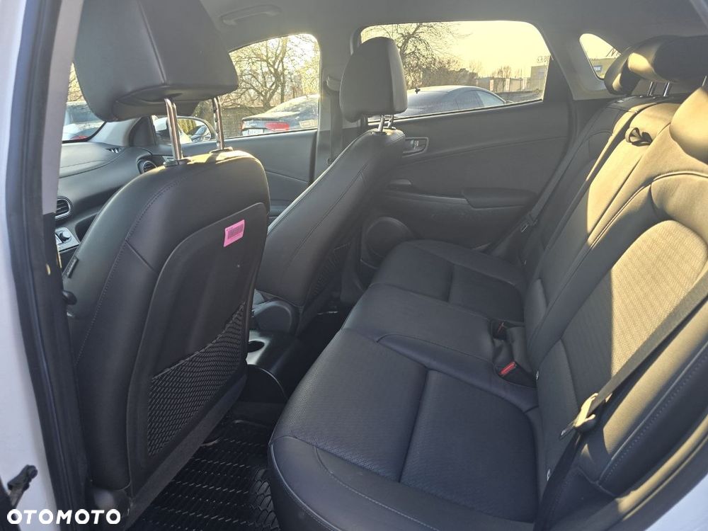 Hyundai Kona Premium - 18