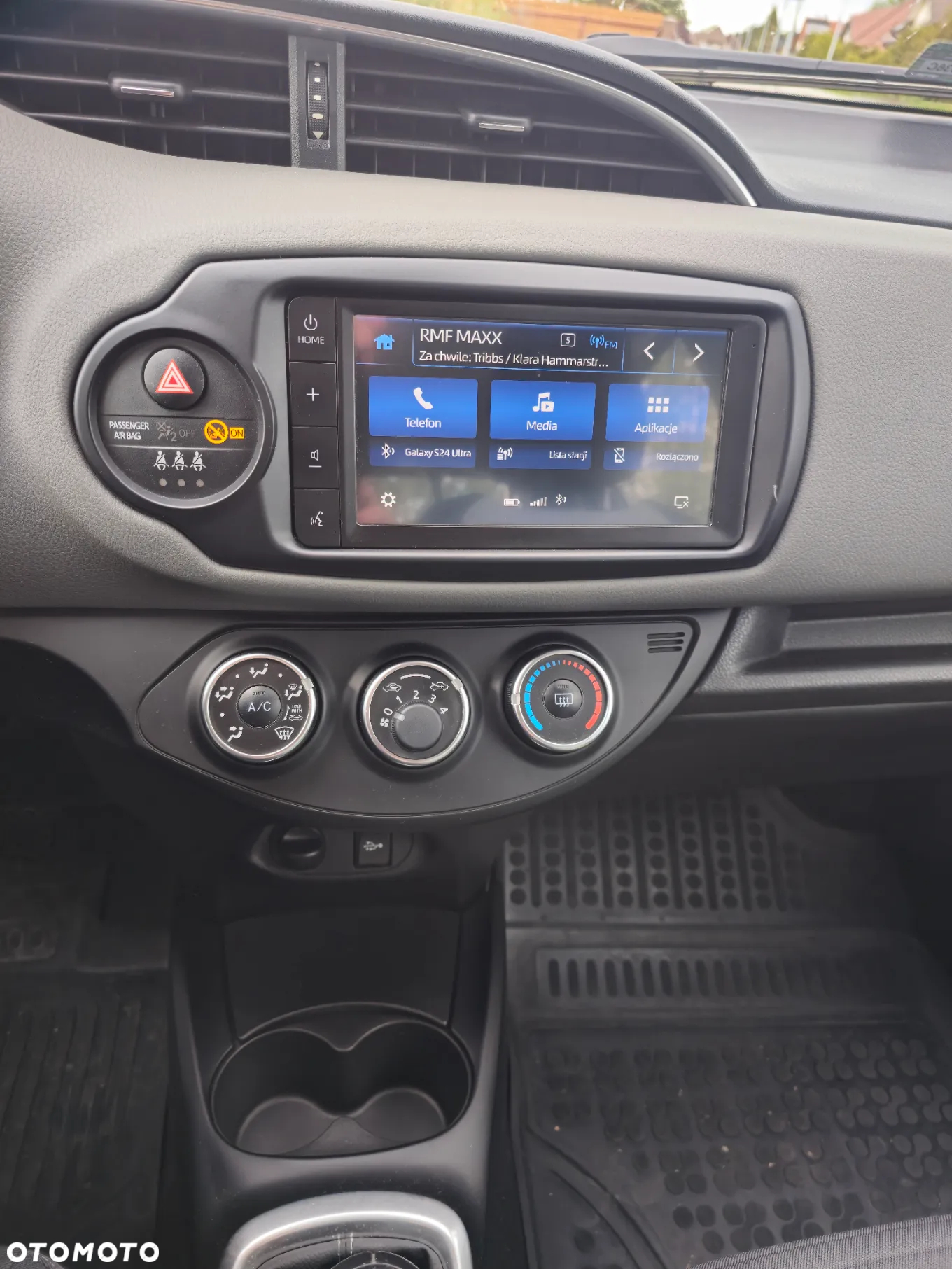 Toyota Yaris 1.5 Premium - 18