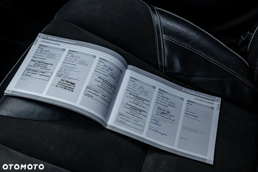Volvo V40 T4 R Design - 35