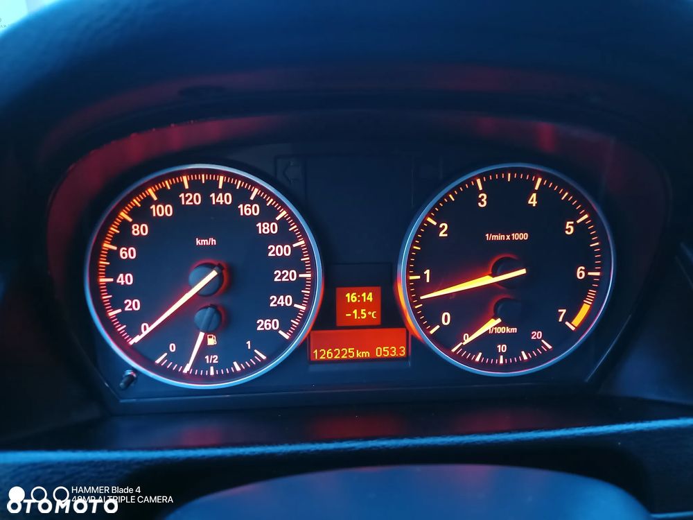 BMW X1 sDrive18i - 10