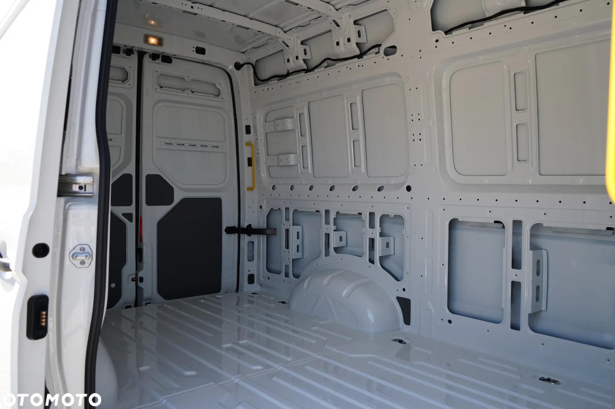 Volkswagen Crafter 35 - 8
