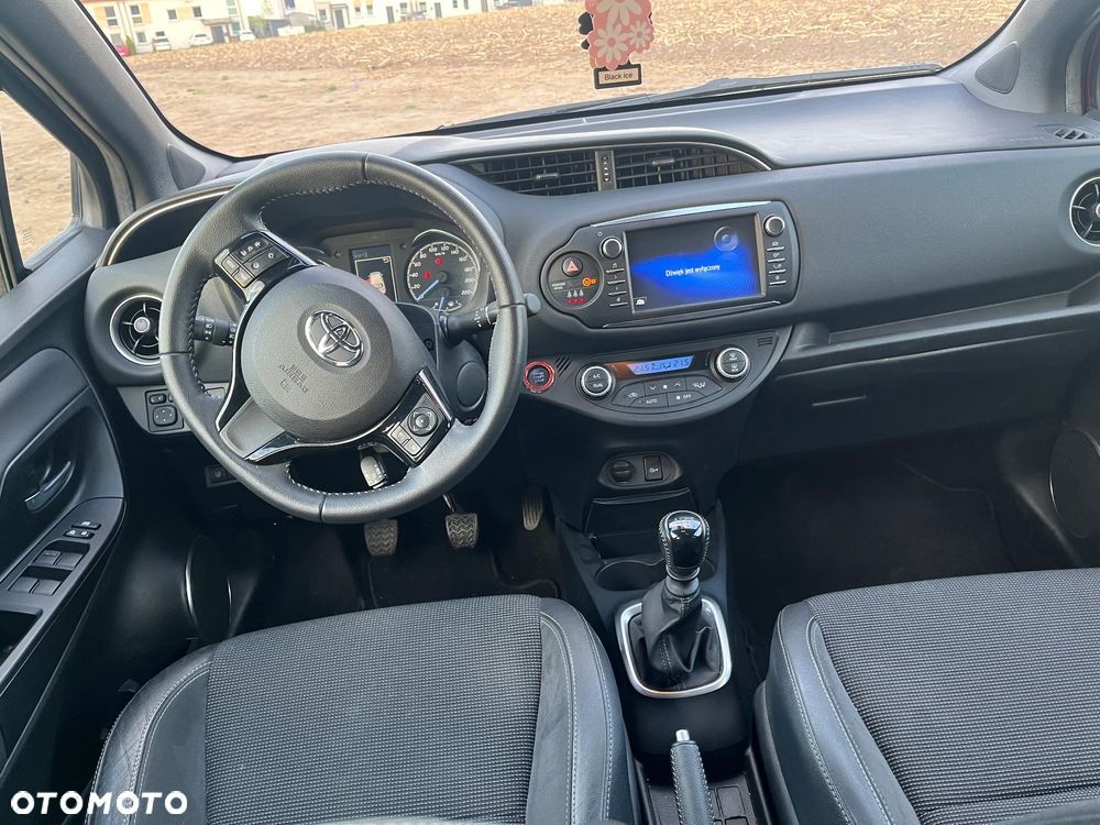 Toyota Yaris - 5