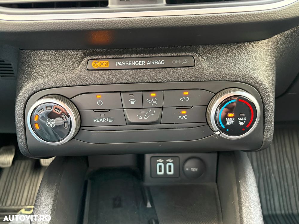 Ford Focus 1.0 EcoBoost Connected - 25