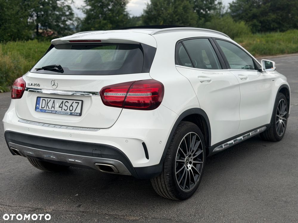 Mercedes-Benz GLA 200 7G-DCT Edition 1 - 10