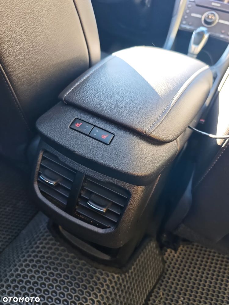 Ford Mondeo - 12