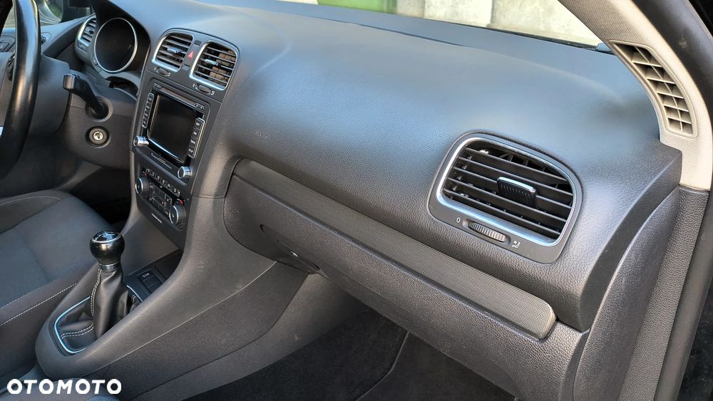 Volkswagen Golf - 15
