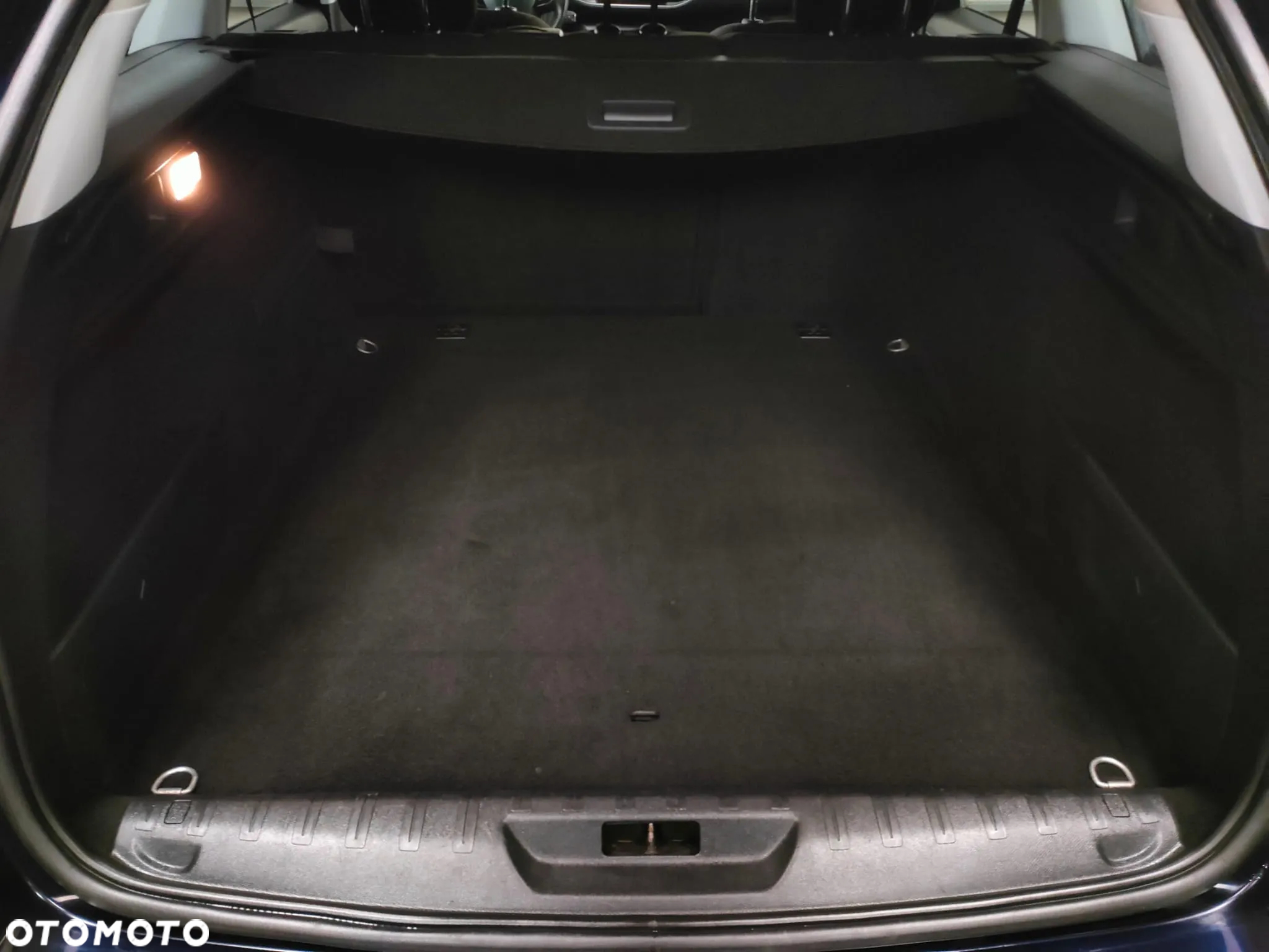 Peugeot 308 SW 1.6 BlueHDi Business Line S&S - 29