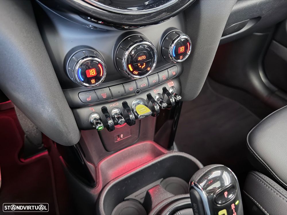 MINI 3 Portas Cooper SE Premium Classic - 20