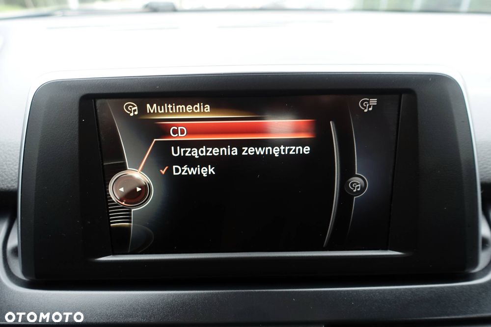 BMW Seria 2 218d Advantage - 24