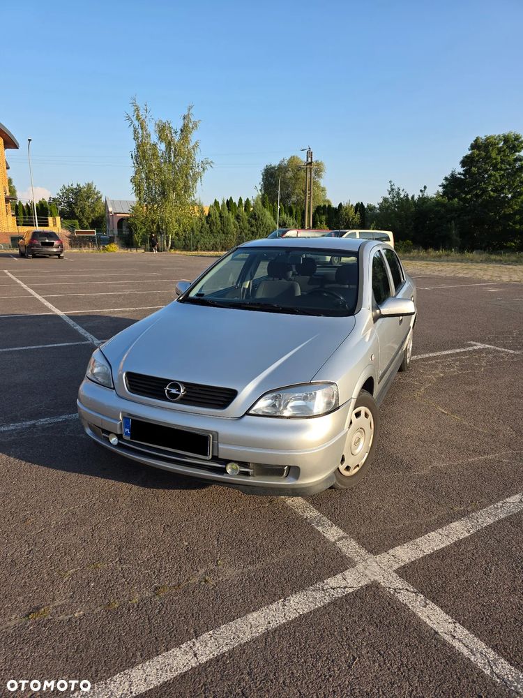 Opel Astra - 2