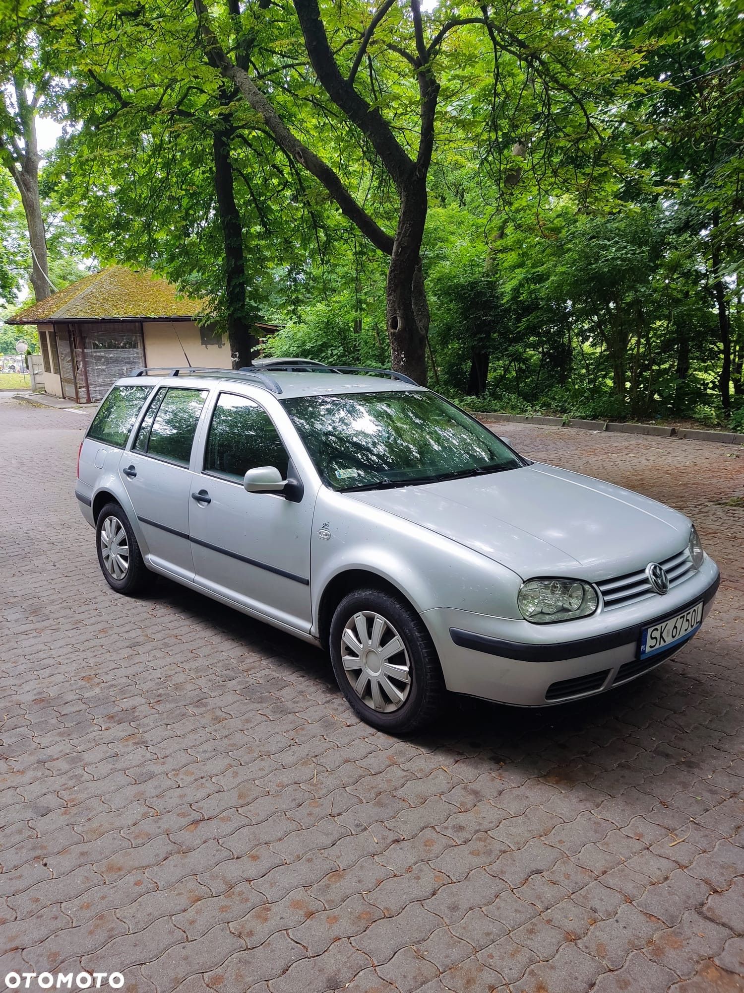 Volkswagen Golf - 1
