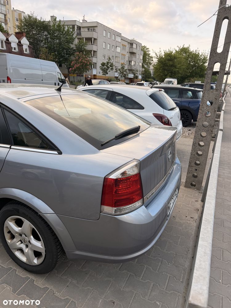 Opel Vectra 1.9 CDTI Sport / GTS - 13