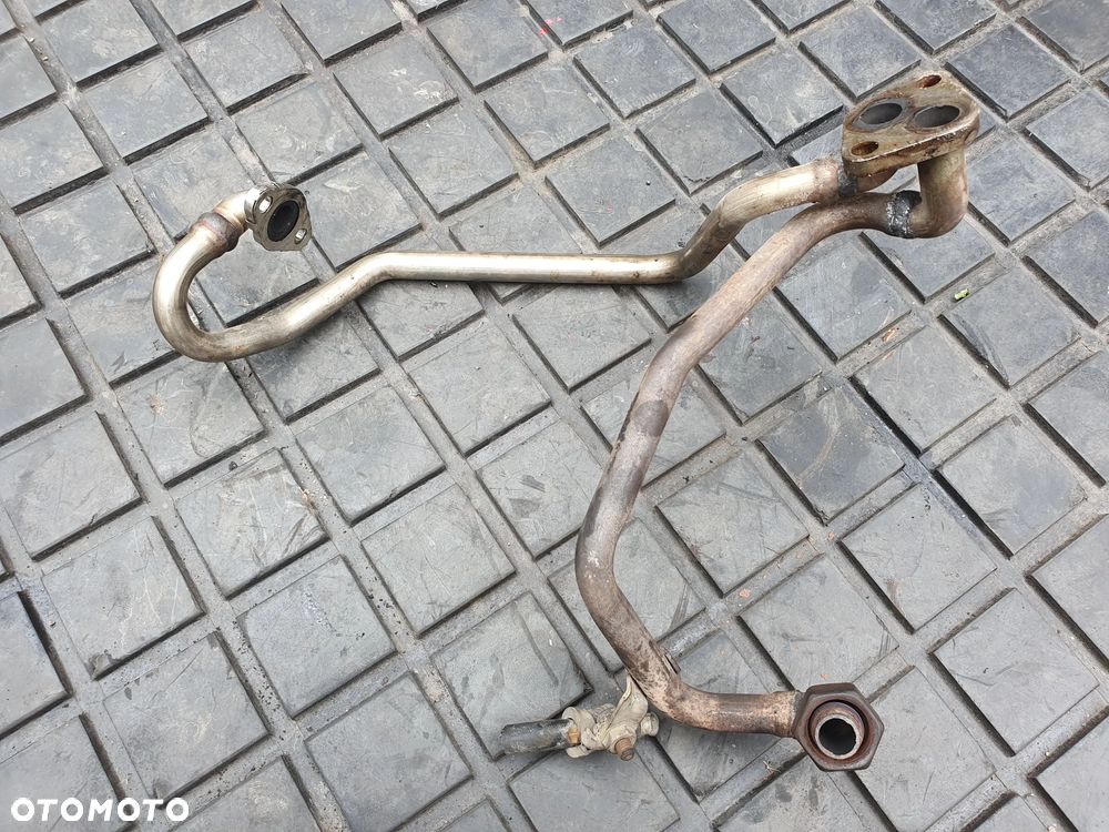 AUDI A3 8P ZAWÓR EGR - RURA ŁĄCZĄCA 06A131519F - 2