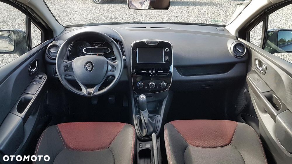 Renault Clio 1.2 16V 75 Life - 16