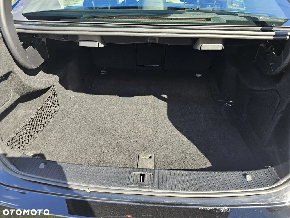 Mercedes-Benz Klasa E 220 CDI BlueEff Elegance - 21