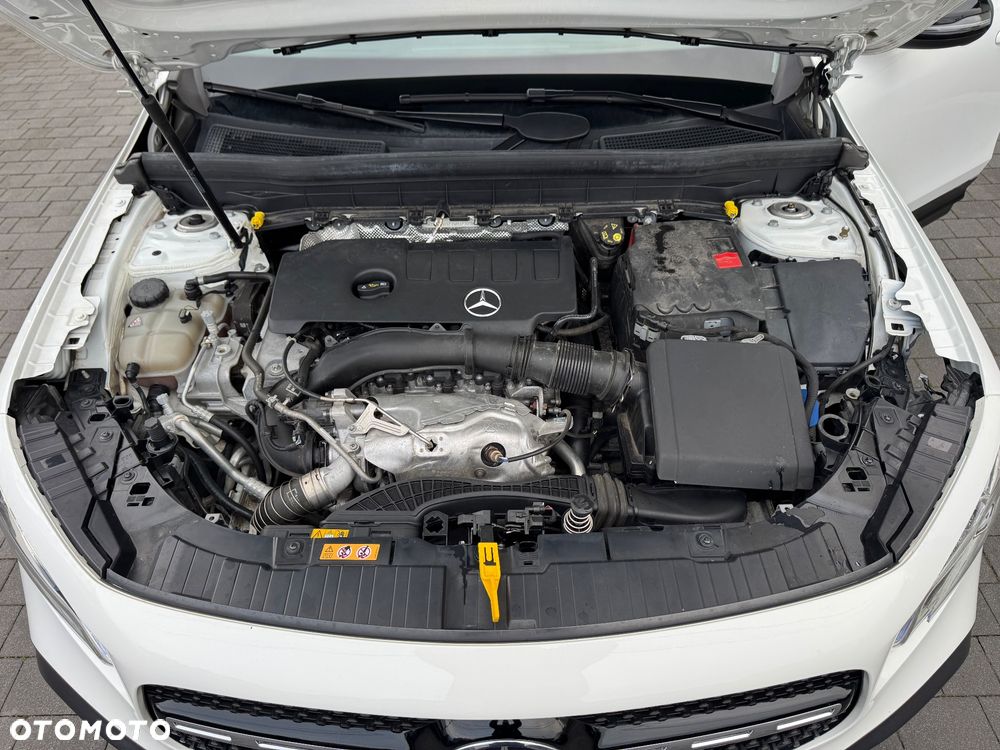Mercedes-Benz GLB 250 4Matic 8G-DCT AMG Line - 39
