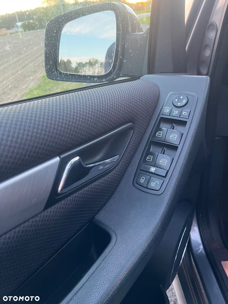 Mercedes-Benz Klasa B 180 CDI Autotronic - 12