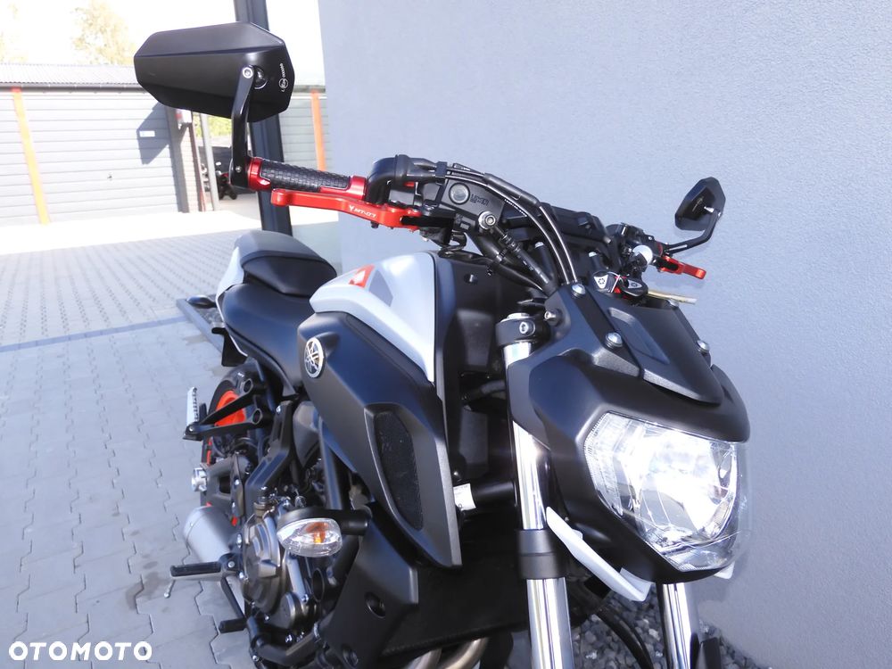 Yamaha MT - 4
