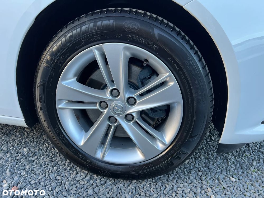 Opel Insignia 2.0 BiTurbo D 4x4 Automatik Business Innovation - 16
