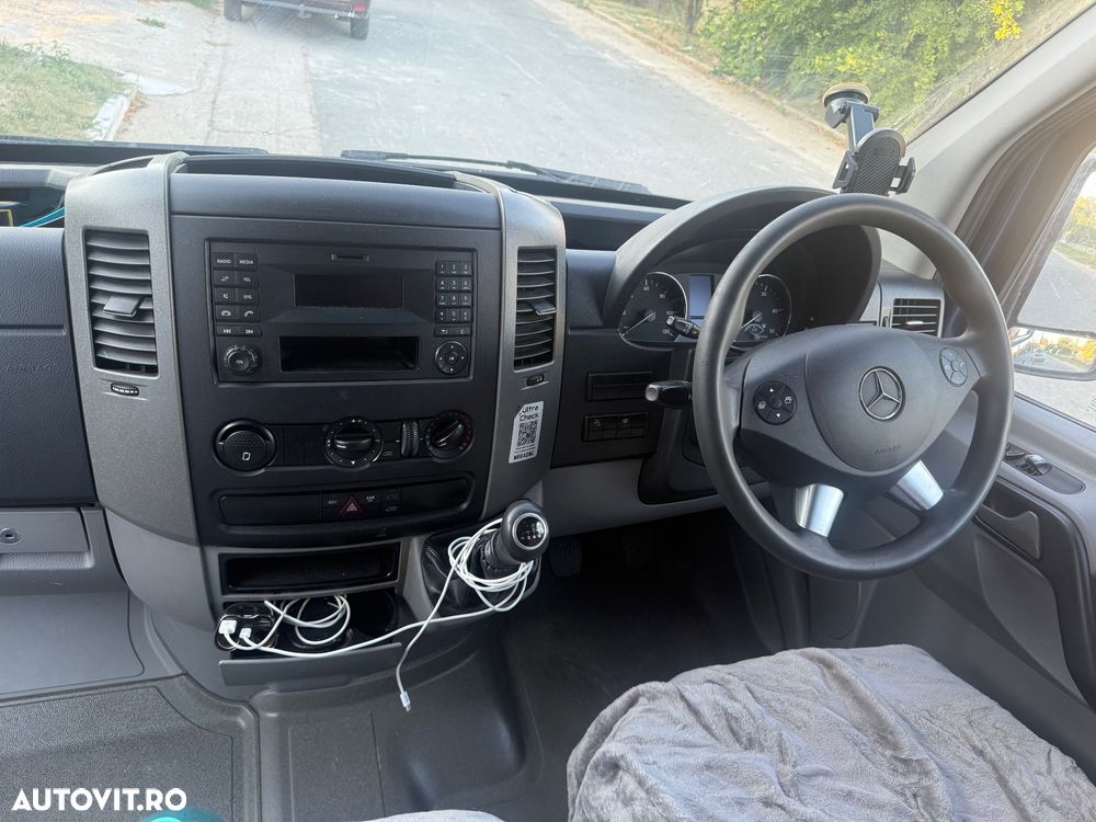 Mercedes-Benz Sprinter - 10
