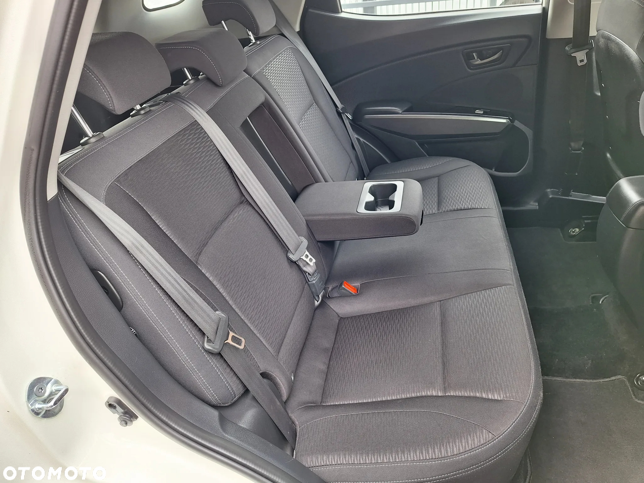 SsangYong/KGM XLV - 25