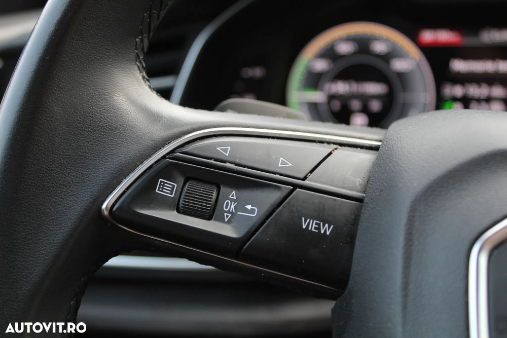 Audi Q8 55 TFSIe quattro tiptronic - 30