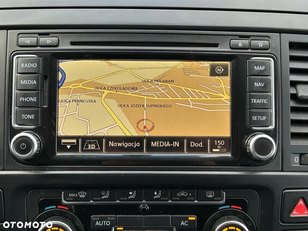 Volkswagen Multivan - 29