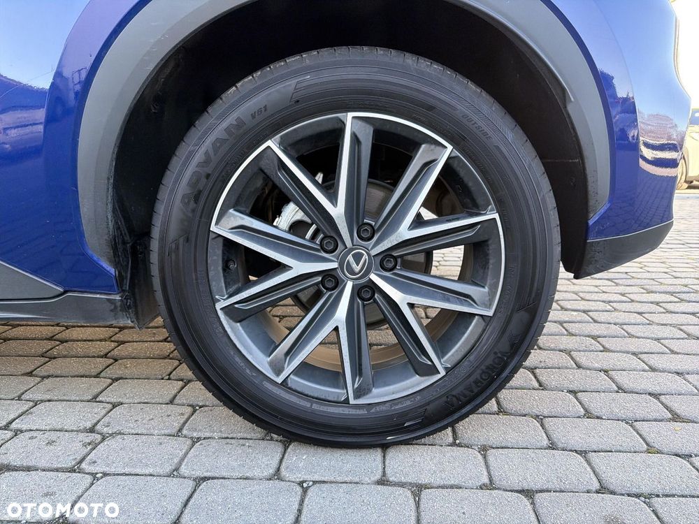 Lexus LBX - 22