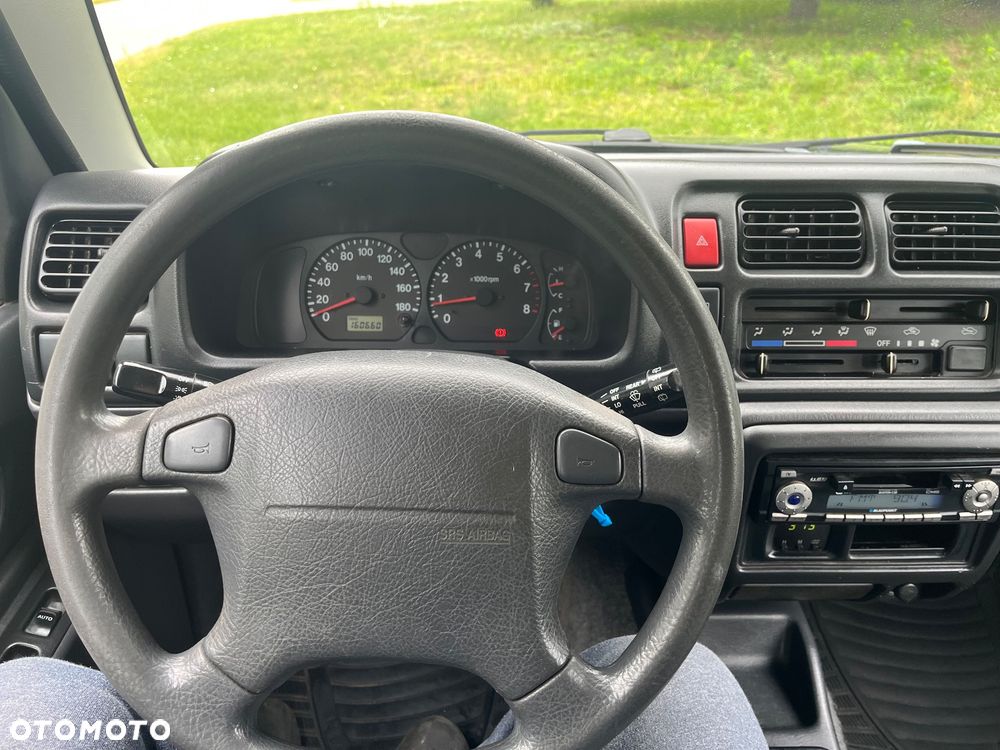 Suzuki Jimny 1.3 - 17