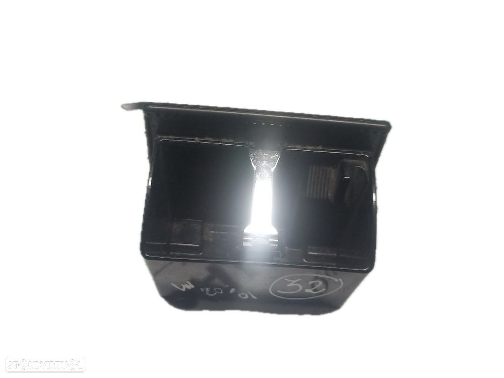 Cinzeiro / Gaveta Consola / Porta Objetos Mercedes-Benz C-Class (W203) - 2