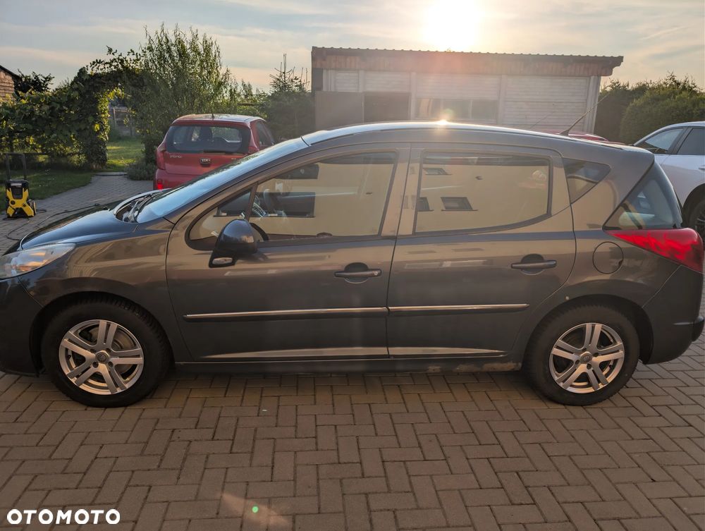 Peugeot 207 1.6 HDi Active - 4