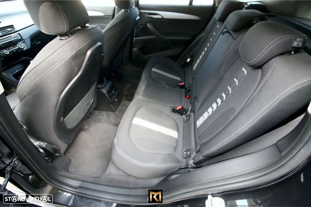 BMW X1 18 d sDrive Line Sport - 16