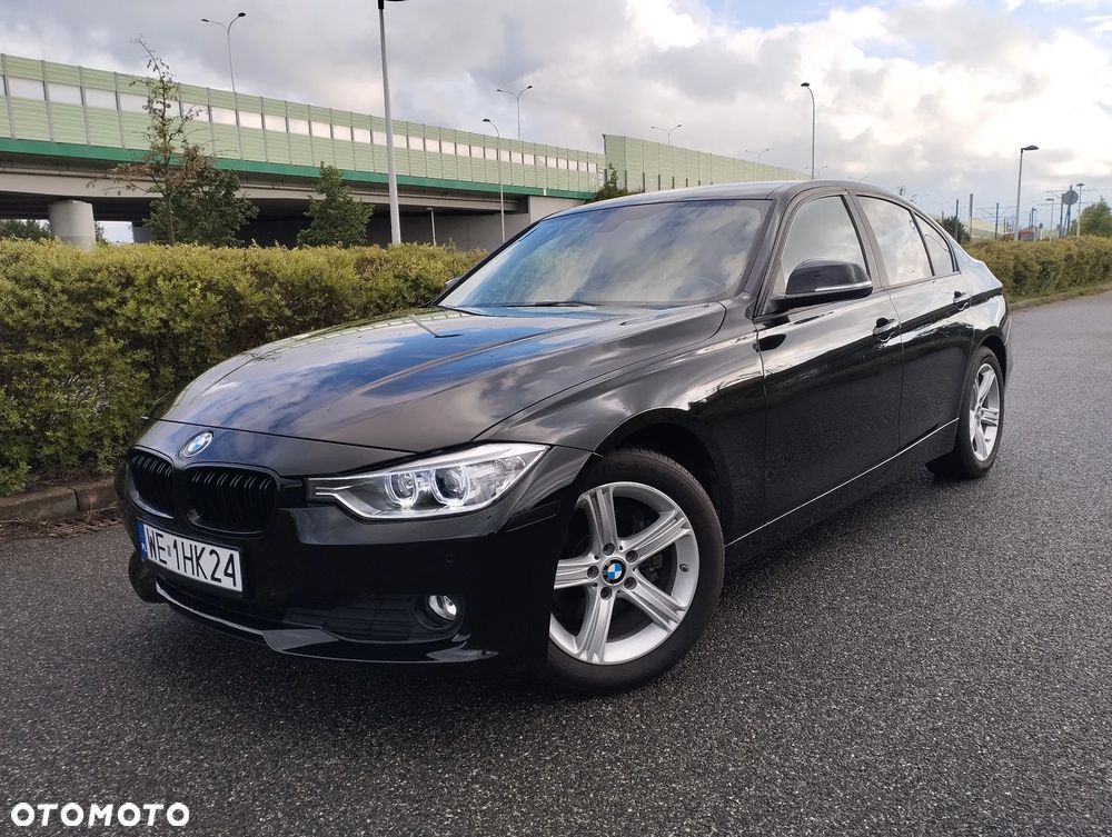 BMW Seria 3 320i - 6
