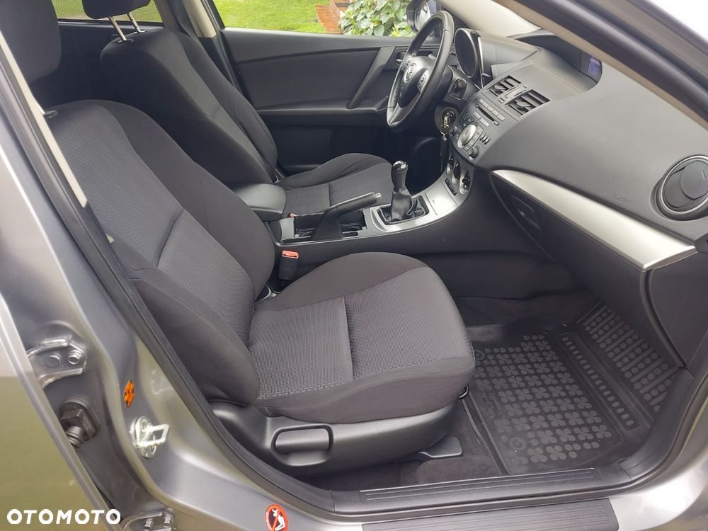 Mazda 3 - 32