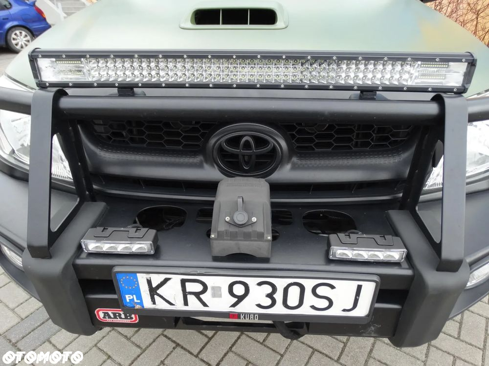 Toyota Hilux 3.0 D-4D SR5-X (lea) Platinium - 28