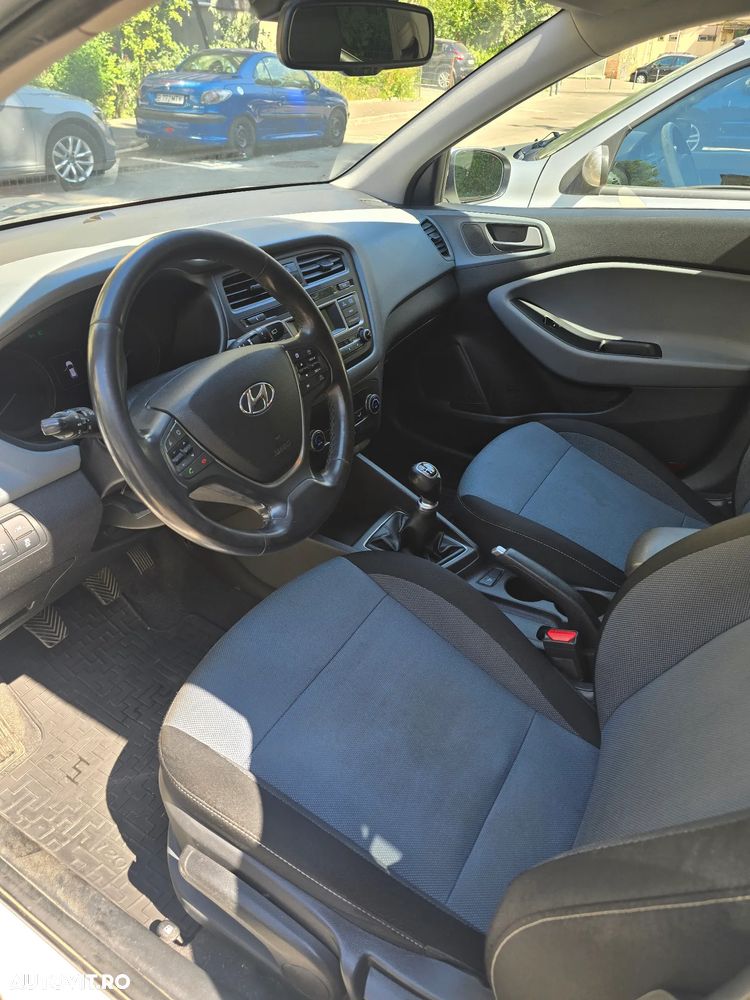 Hyundai i20 1.25 84CP M/T Comfort - 10